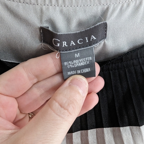 Color Block Maxi Dress - Picture 3 of 3